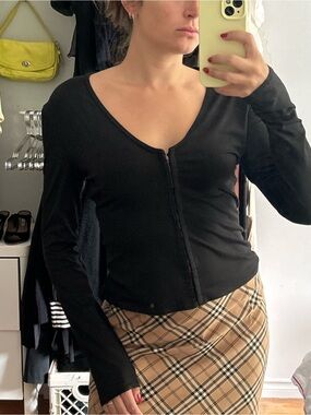 VINTAGE Bisou Bisou Black Long-Sleeve y2k